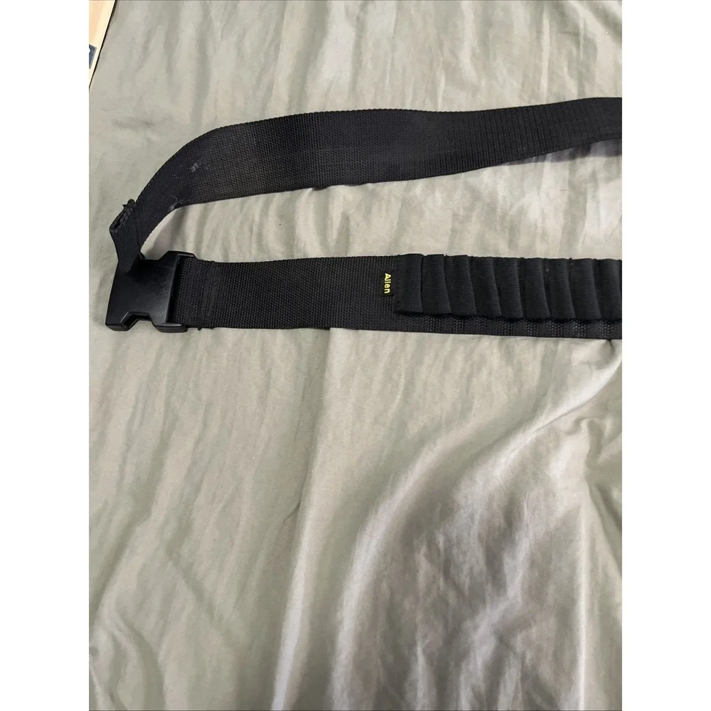 Allen Company 20 Round Belt With 2  Clip Holder Case On Belt, Used